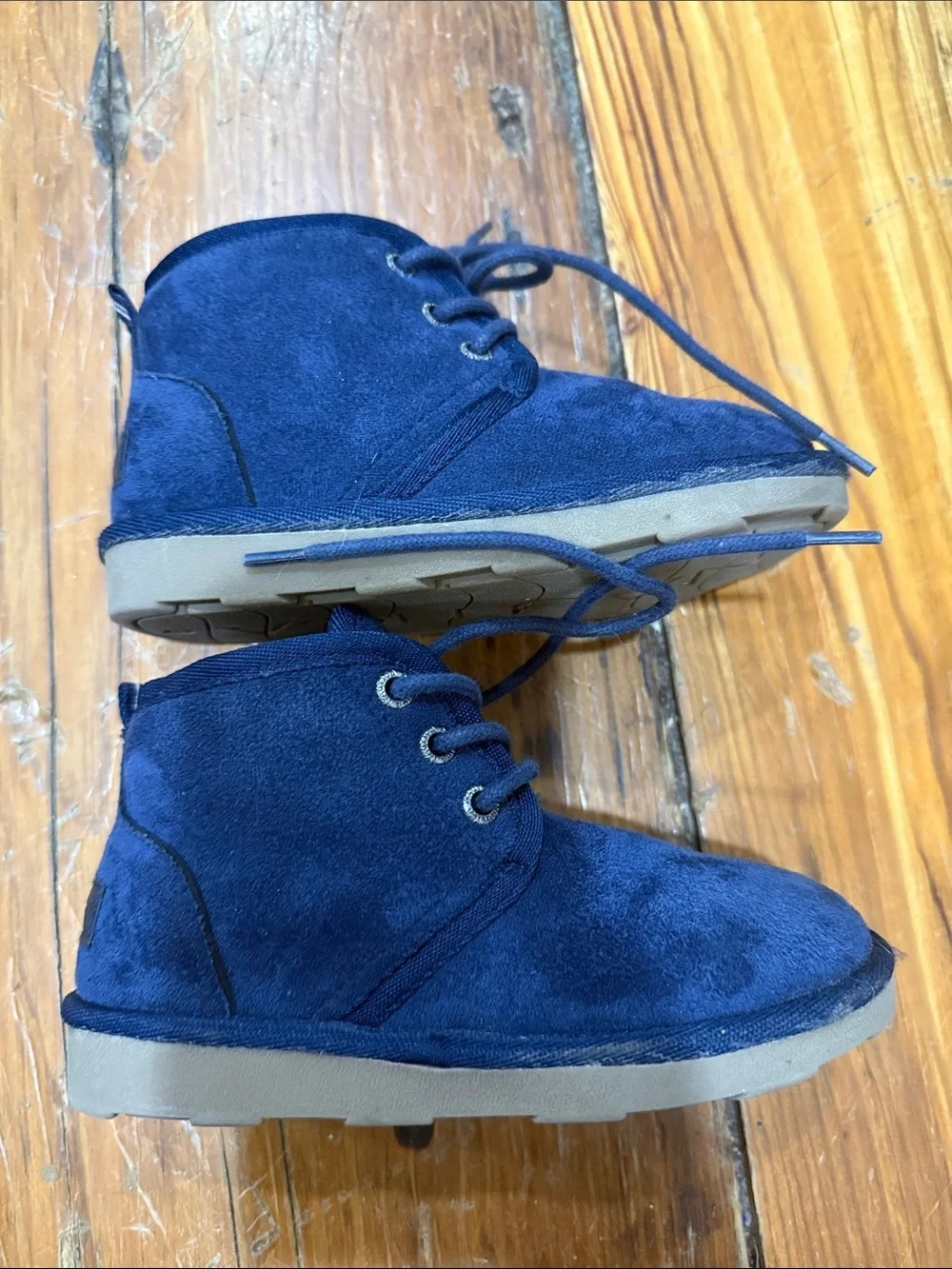 Nautica Deep Navy Suede Lace-Up Faux Sherpa lined boots size 10